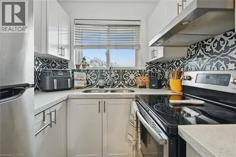 2373 King Street East Hamilton ON L8K 1X9