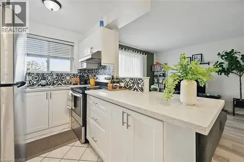 2373 King Street East Hamilton ON L8K 1X9