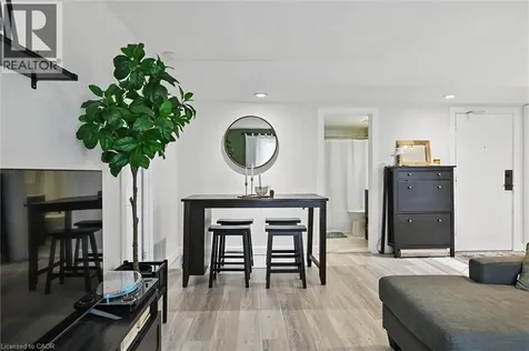 2373 King Street East Hamilton ON L8K 1X9