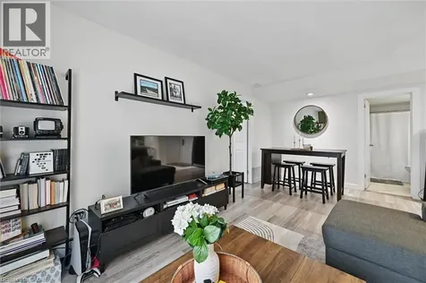 2373 King Street East Hamilton ON L8K 1X9