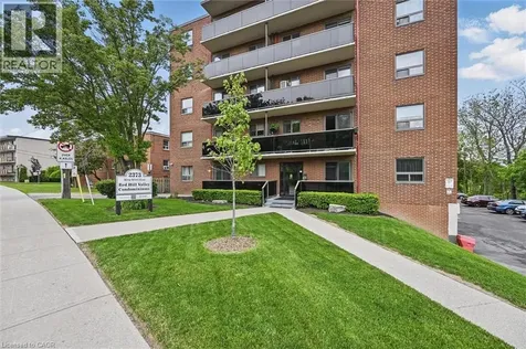 2373 King Street East Hamilton ON L8K 1X9