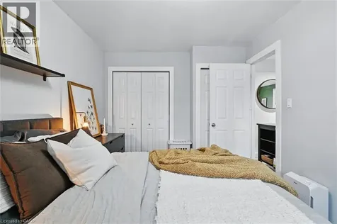 2373 King Street East Hamilton ON L8K 1X9