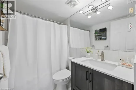 2373 King Street East Hamilton ON L8K 1X9