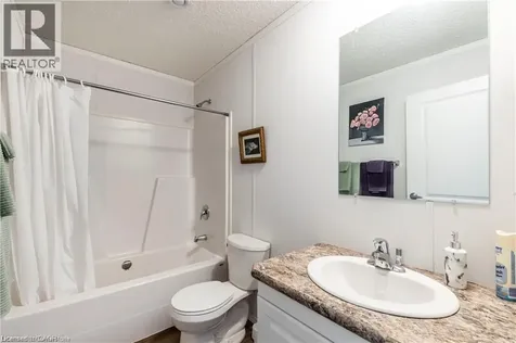 17 Bent Willow Court Haldimand ON N0A 1L0