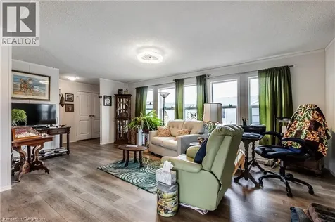 17 Bent Willow Court Haldimand ON N0A 1L0