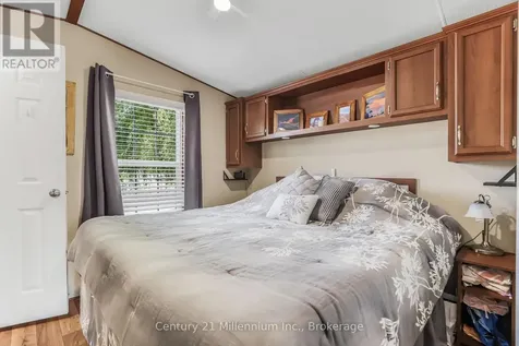 19 White Pines Trail Wasaga Beach ON L9Z 1X7