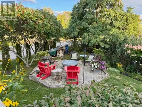 19 White Pines Trail Wasaga Beach ON L9Z 1X7