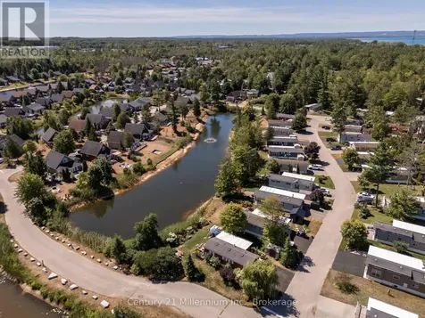 19 White Pines Trail Wasaga Beach ON L9Z 1X7