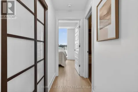 1035 Bank Street Ottawa ON K1S 3W9