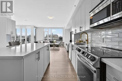 1035 Bank Street Ottawa ON K1S 3W9