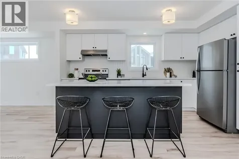 15 Stauffer Woods Trail Kitchener ON N2P 0L1