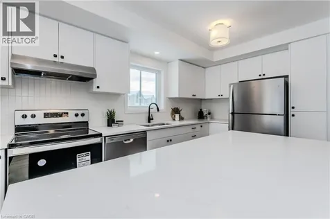 15 Stauffer Woods Trail Kitchener ON N2P 0L1