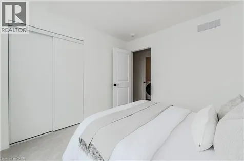 15 Stauffer Woods Trail Kitchener ON N2P 0L1