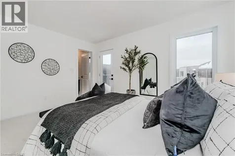 15 Stauffer Woods Trail Kitchener ON N2P 0L1
