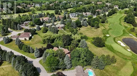 18 Hill Top Trail East Whitchurch-stouffville ON L4A 7X4