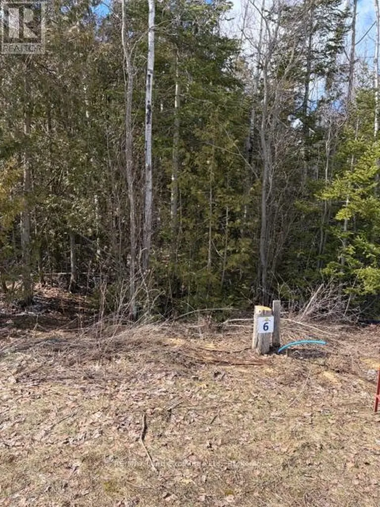 11 Lakeside Woods Crescent Saugeen Shores ON N0H 2C0