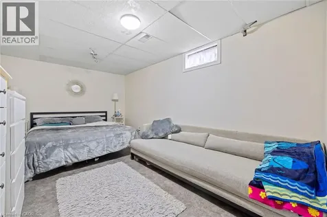 490 Queen Victoria Drive Hamilton ON L8W 1G9