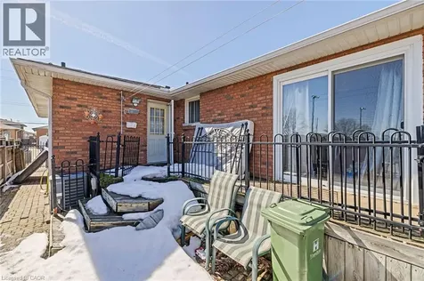490 Queen Victoria Drive Hamilton ON L8W 1G9