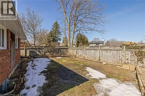 490 Queen Victoria Drive Hamilton ON L8W 1G9