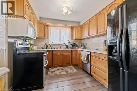 490 Queen Victoria Drive Hamilton ON L8W 1G9
