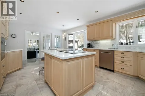 18 Stonegate Drive Hamilton ON L9G 3R7