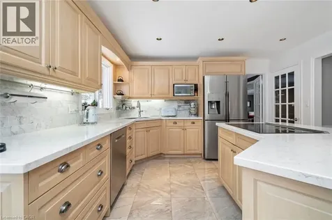 18 Stonegate Drive Hamilton ON L9G 3R7