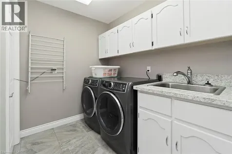 18 Stonegate Drive Hamilton ON L9G 3R7