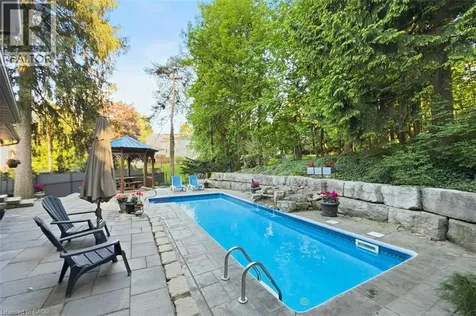 18 Stonegate Drive Hamilton ON L9G 3R7