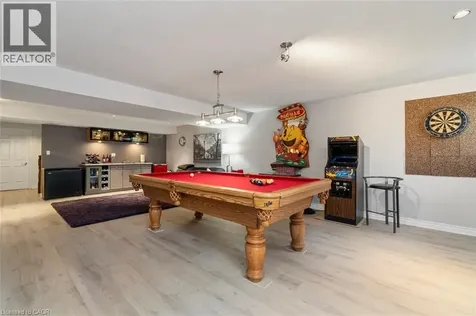 18 Stonegate Drive Hamilton ON L9G 3R7