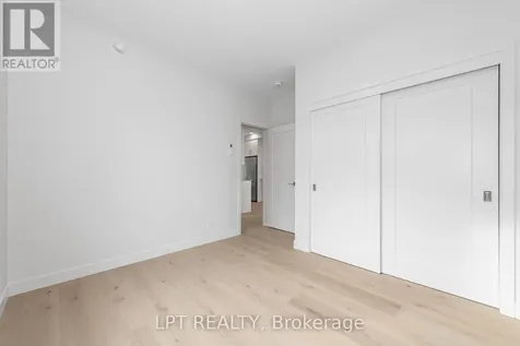 250 Shakespeare Street Ottawa ON K1L 5M6