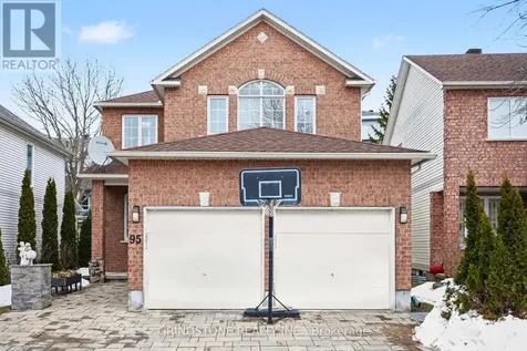 95 Evanshen Crescent Ottawa ON K2K 2X7