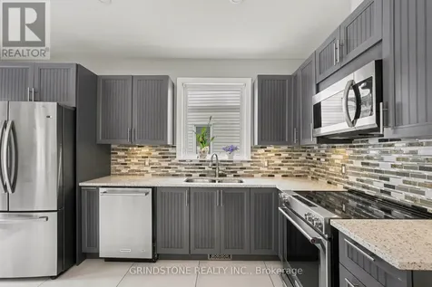 95 Evanshen Crescent Ottawa ON K2K 2X7