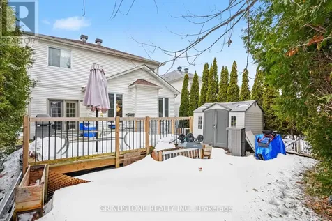95 Evanshen Crescent Ottawa ON K2K 2X7
