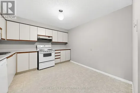 35 Green Valley Drive Kitchener ON N2P 2A5