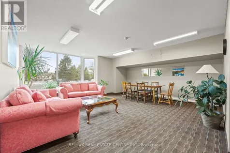 35 Green Valley Drive Kitchener ON N2P 2A5