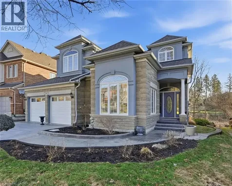 39 Winegarden Trail Dundas ON L9H 7M1