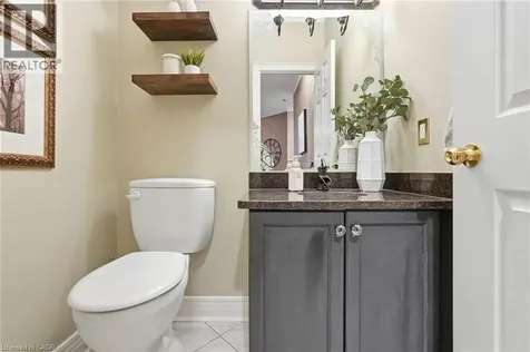 39 Winegarden Trail Dundas ON L9H 7M1
