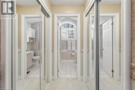 39 Winegarden Trail Dundas ON L9H 7M1