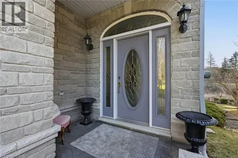 39 Winegarden Trail Dundas ON L9H 7M1