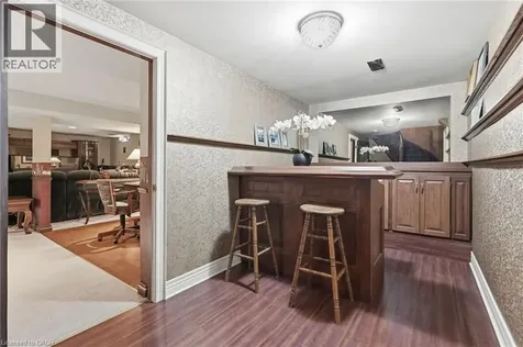39 Winegarden Trail Dundas ON L9H 7M1