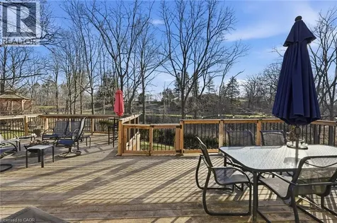 39 Winegarden Trail Dundas ON L9H 7M1