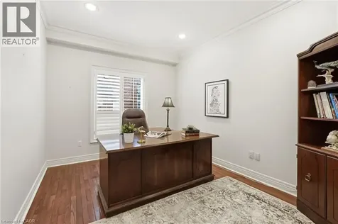39 Winegarden Trail Dundas ON L9H 7M1