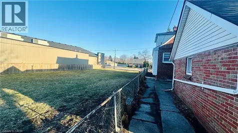 486 Matthew Brady Avenue Windsor ON N8S 3J6