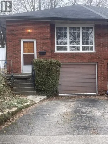 24 Yeoville Court Hamilton ON L9C 5W3