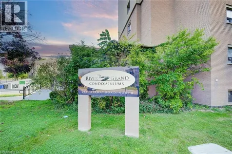 283 Fairway Road North Kitchener ON N2A 2P1