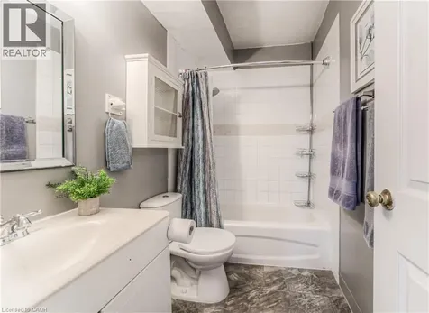 283 Fairway Road North Kitchener ON N2A 2P1
