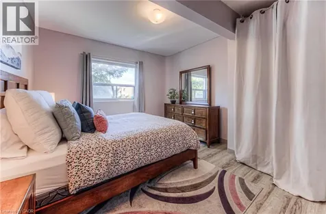 283 Fairway Road North Kitchener ON N2A 2P1