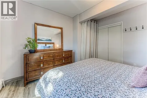283 Fairway Road North Kitchener ON N2A 2P1