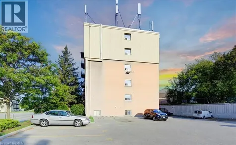 283 Fairway Road North Kitchener ON N2A 2P1