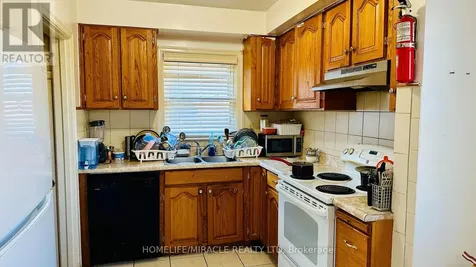 486 Matthew Brady Avenue Windsor ON N8S 3J6